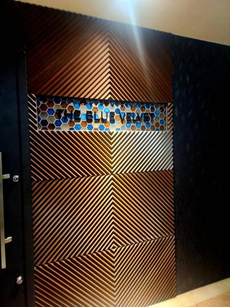 THE BLUE VELVET (ザ・ブルーベルベット)