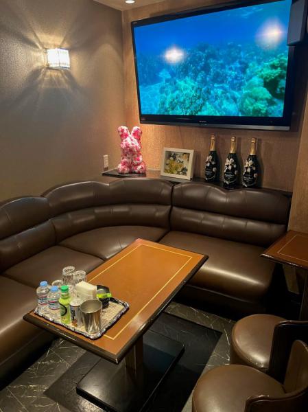羽屋 (ウヤ)